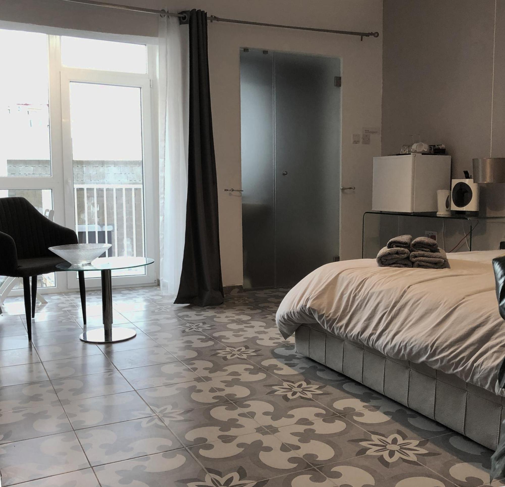 Lh Sliema (Adults Only) Hotel Bilik gambar